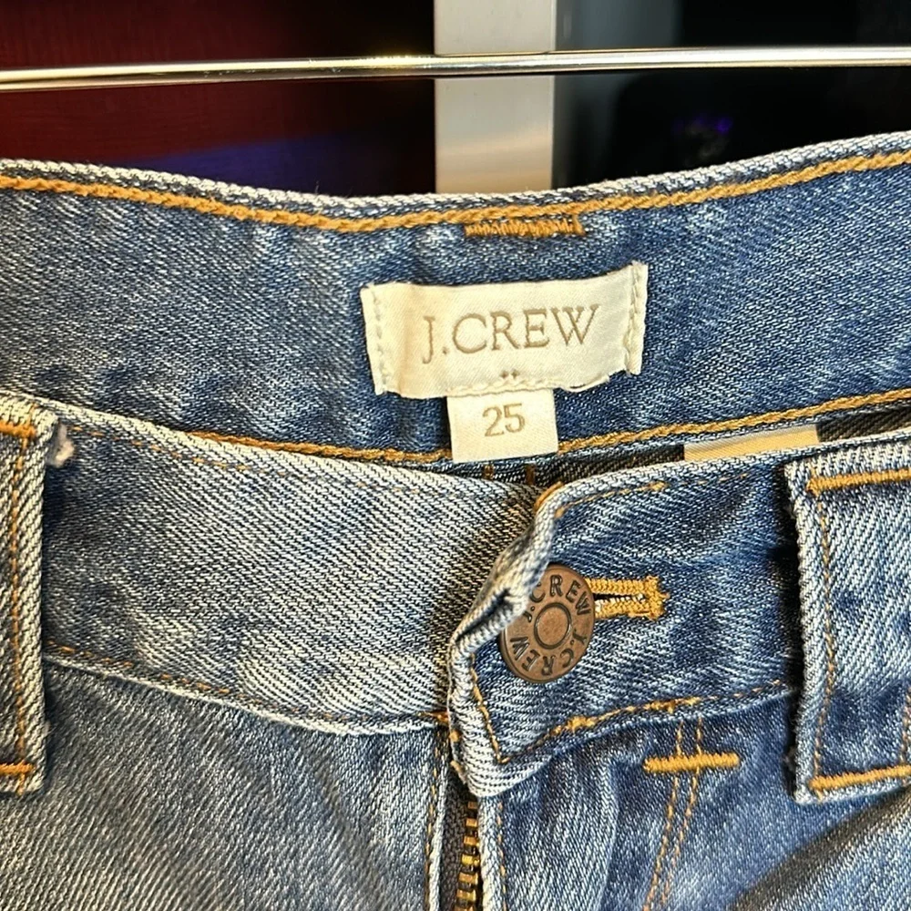 J Crew blue distressed raw hem jean shorts size 25